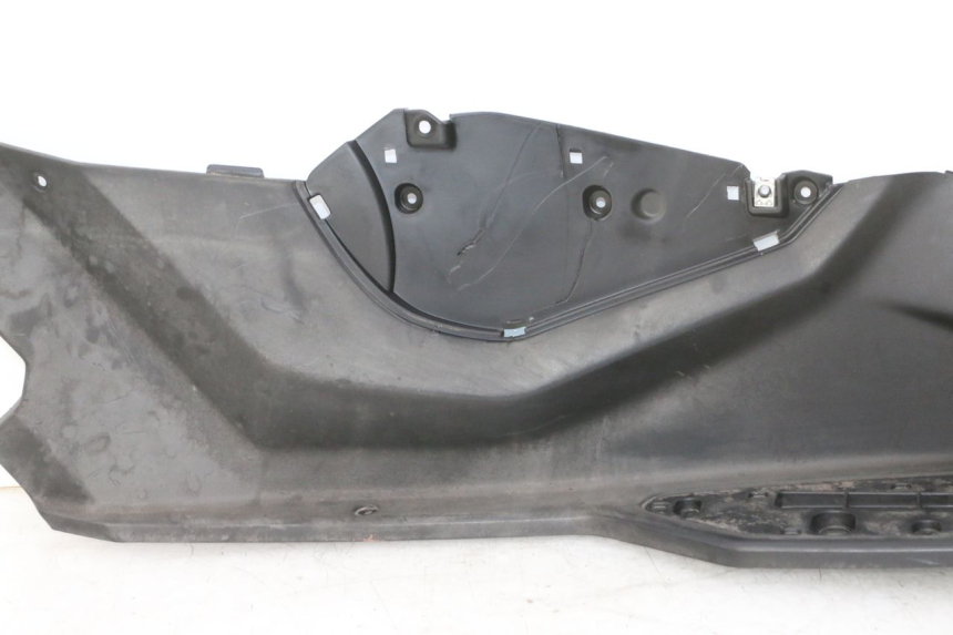 photo de RIGHT FLOOR PANEL QUADRO 4 4D 350 (2015 - 2018) - Markings and original references