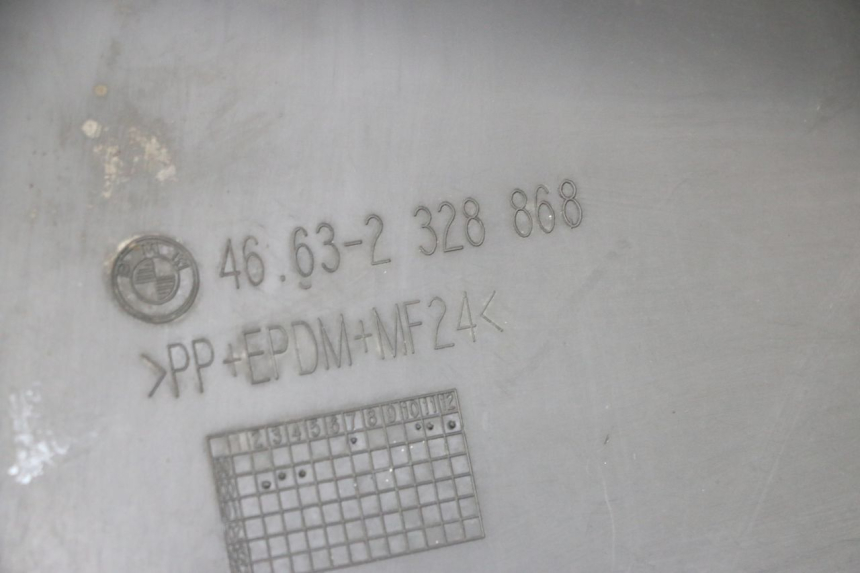 photo de RIGHT FOOTREST BMW C1 125 (2000 - 2003) - Component detail