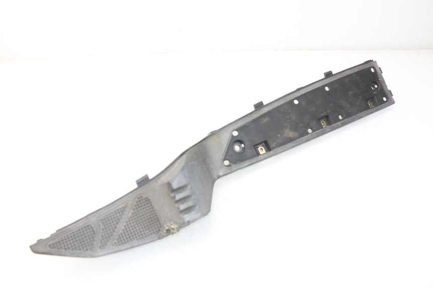 photo de RIGHT FOOTREST KYMCO DINK STREET 125 (2009 - 2014) - Product overview