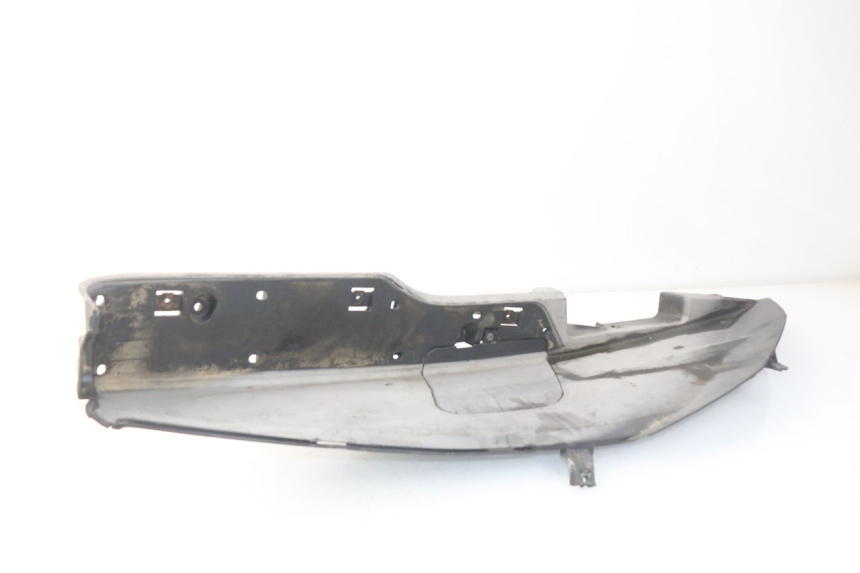 photo de RIGHT FOOTREST HONDA FES PANTHEON 125 (2003 - 2007) - Component detail