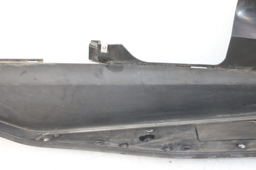 photo de RIGHT FLOOR PANEL HONDA FORZA ABS 300 (2013 - 2017) - Additional view of the item