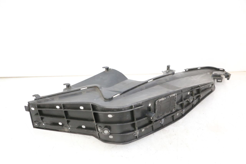 photo de RIGHT FLOOR PANEL HONDA FORZA ABS 300 (2013 - 2017) - Alternative perspective