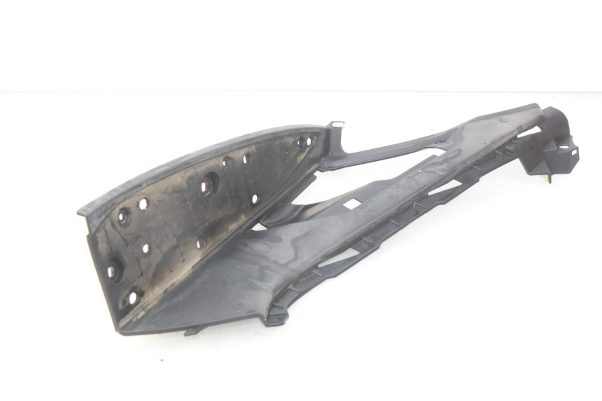 photo de RIGHT FOOTREST PEUGEOT GEOPOLIS 400 (2007 - 2013) - Alternative perspective