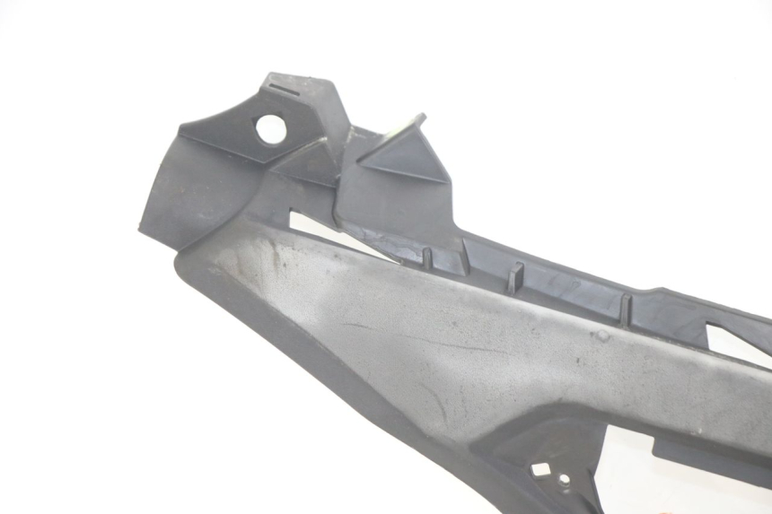 photo de RIGHT FLOOR PANEL PEUGEOT GEOPOLIS RS 125 (2007 - 2009) - Surface and material condition