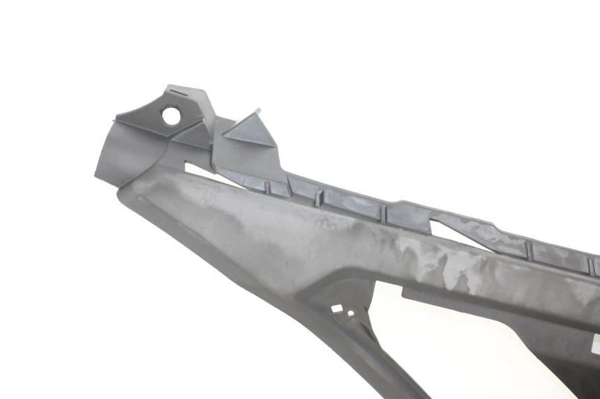 photo de RIGHT FLOOR PANEL PEUGEOT GEOPOLIS RS 125 (2007 - 2009) - Fixing points details