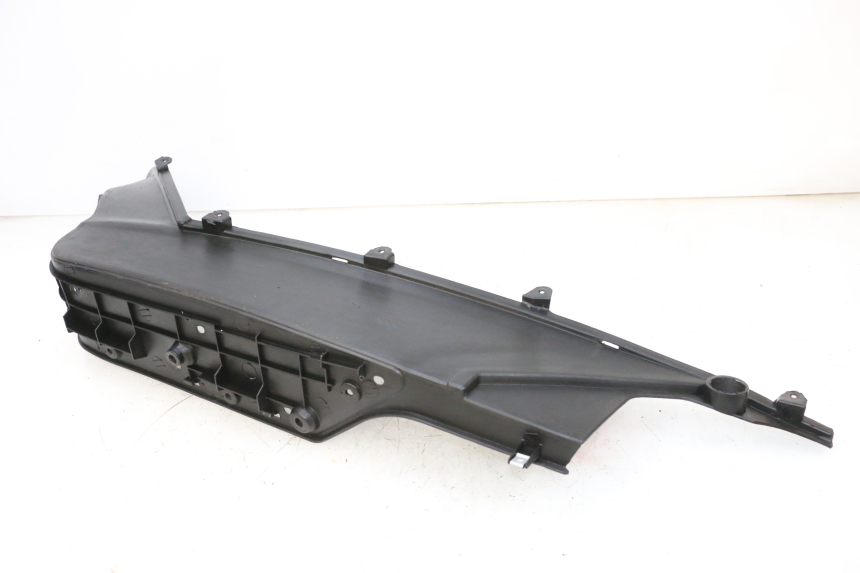 photo de RIGHT FLOOR PANEL JM MOTORS GTS 125 (2015 - 2019) - Additional view of the item