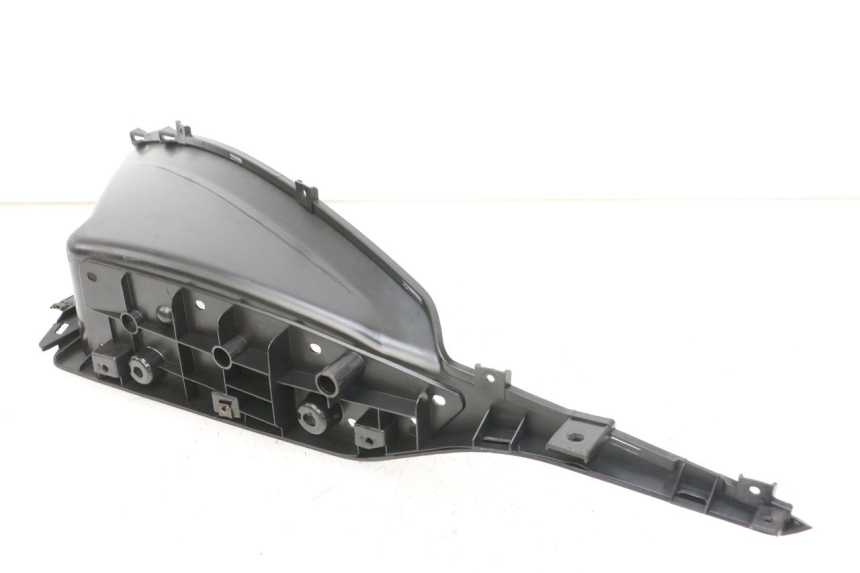 photo de RIGHT FOOTREST KYMCO X-TOWN XTOWN 125 (2016 - 2021) - Component detail