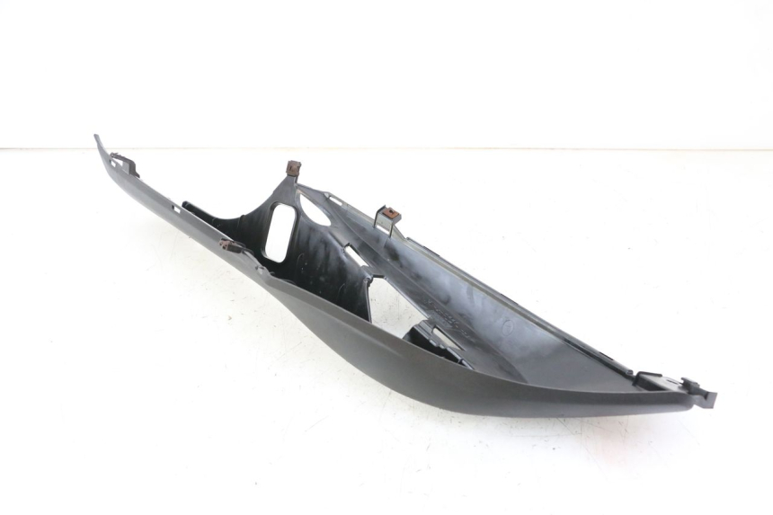 photo de RIGHT FLOOR PANEL MBK OVETTO ONE 2T 50 (2013 - 2017) - Zoom on usage condition