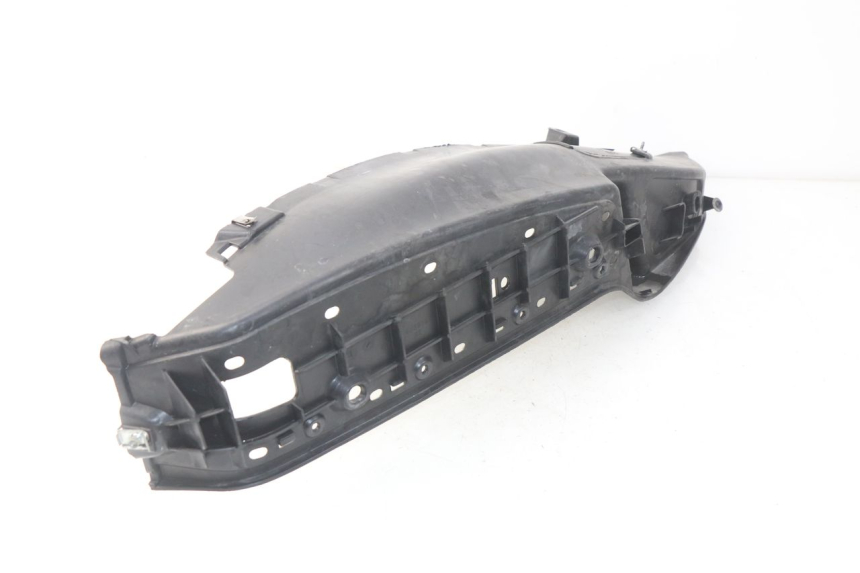 photo de RIGHT FOOTREST PIAGGIO MP3 LT 400 (2007 - 2012) - Zoom on usage condition