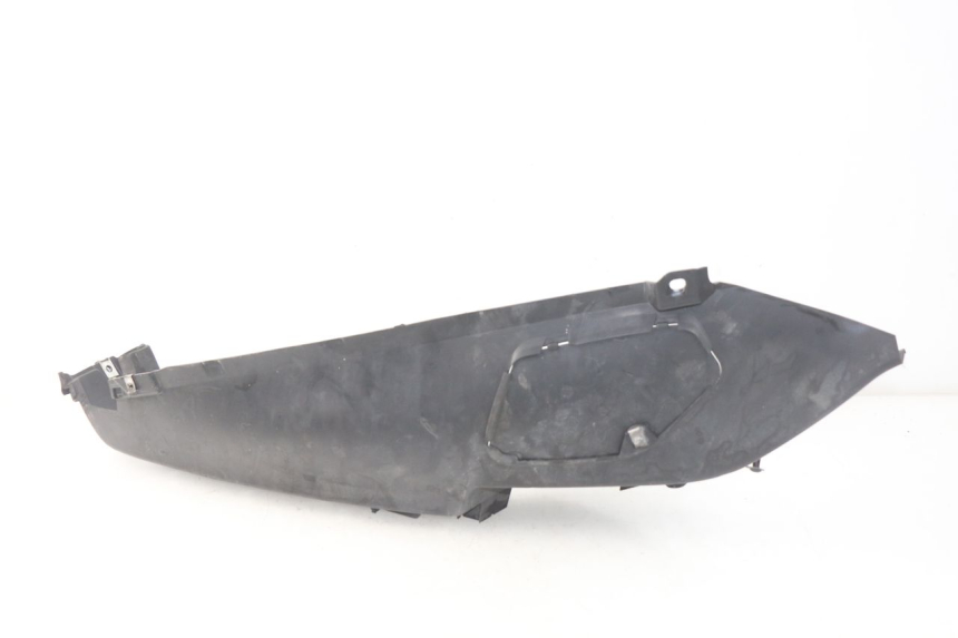 photo de RIGHT FOOTREST PIAGGIO MP3 LT 400 (2007 - 2012) - Technical close-up