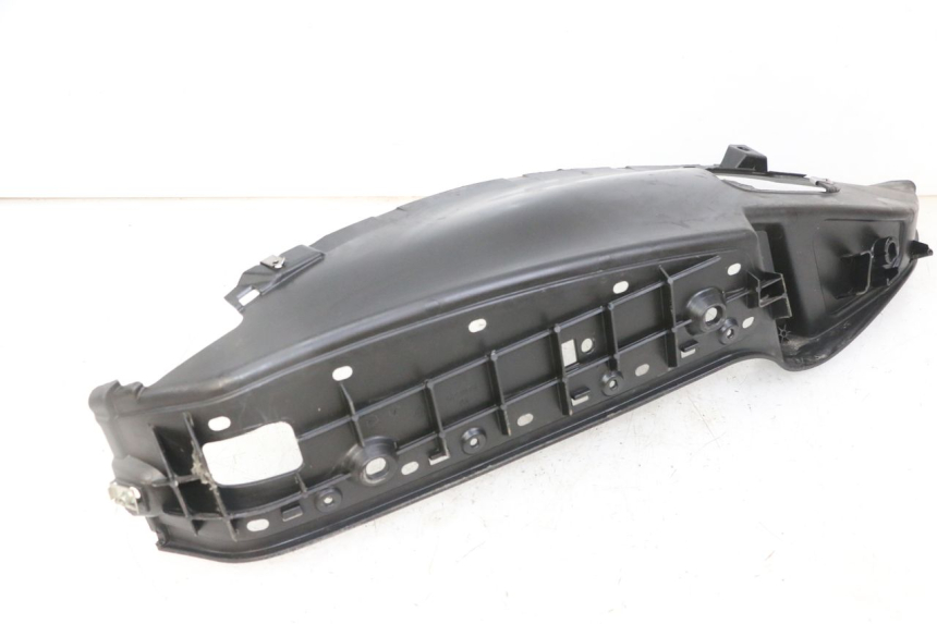 photo de RIGHT FLOOR PANEL PIAGGIO MP3 LT 300 (2010 - 2016) - Component detail
