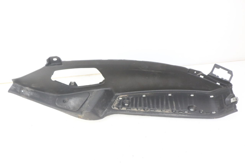 photo de RIGHT FOOTREST PIAGGIO MP3 125 (2006 - 2014) - Main view