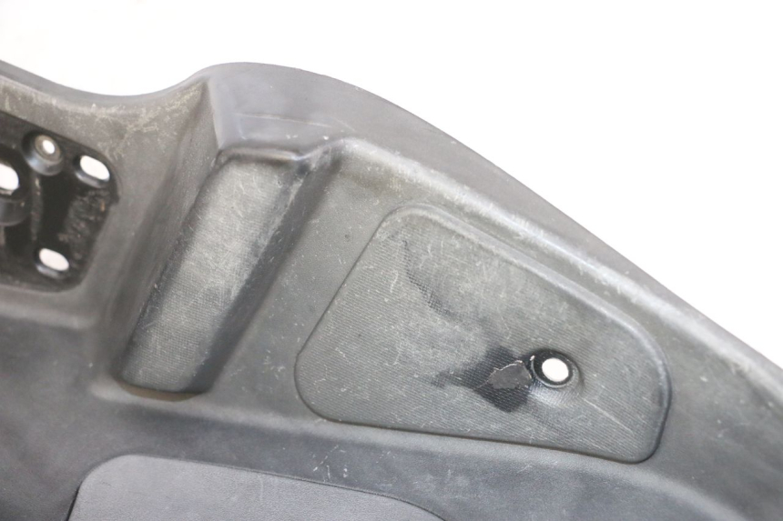 photo de RIGHT FLOOR PANEL PIAGGIO MP3 500 (2011 - 2015) - Component detail
