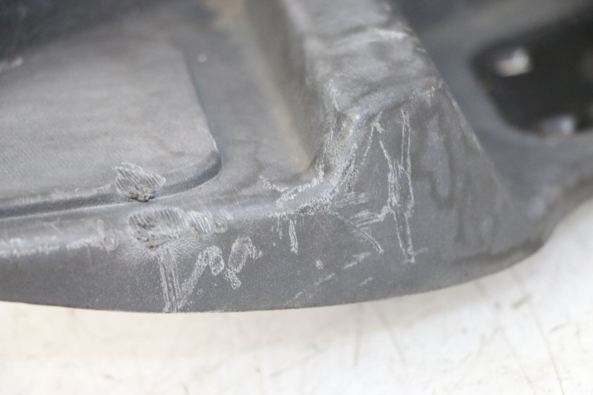 photo de RIGHT FLOOR PANEL PIAGGIO MP3 500 (2011 - 2015) - Product overview