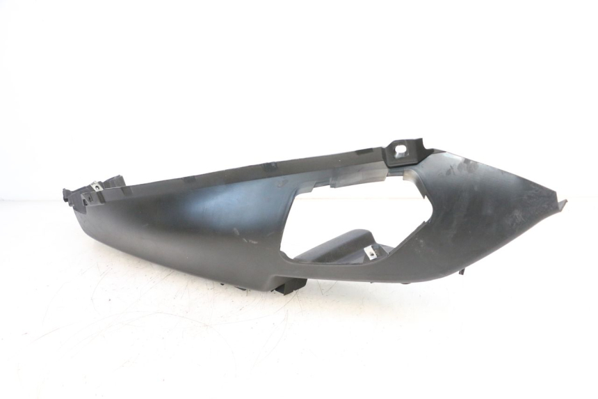 photo de RIGHT FOOTREST PIAGGIO MP3 RL 250 (2006 - 2010) - Product overview
