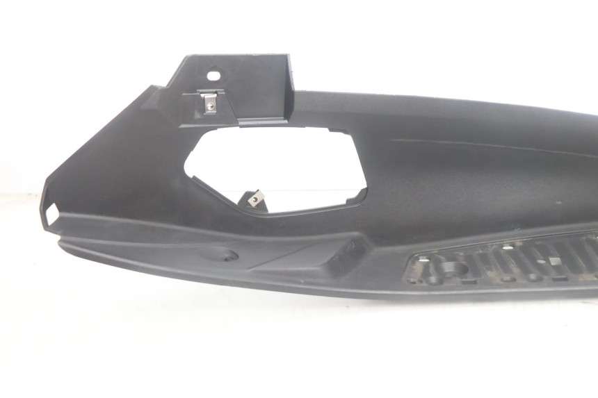 photo de RIGHT FLOOR PANEL PIAGGIO MP3 500 (2016 - 2018) - Component detail