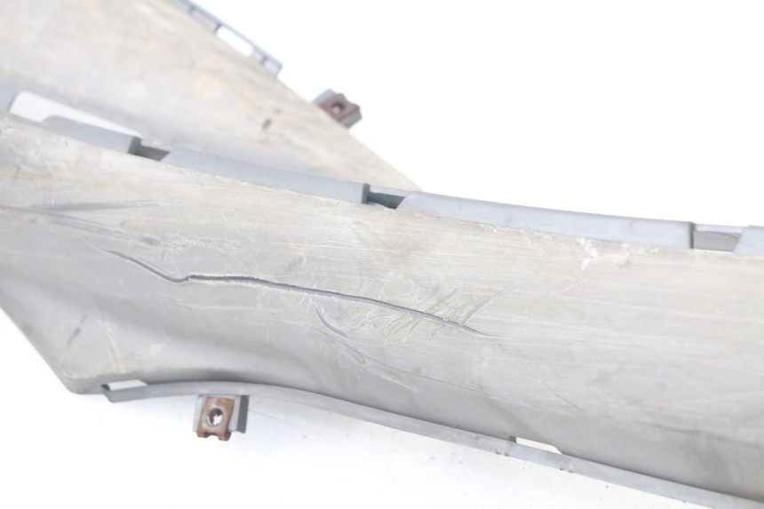 photo de RIGHT FLOOR PANEL YAMAHA NEO'S NEOS 2T 50 (2007 - 2017) - Surface and material condition