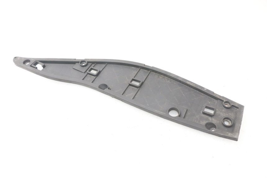 photo de RIGHT FLOOR PANEL GILERA NEXUS 125 (2009 - 2013) - Component detail