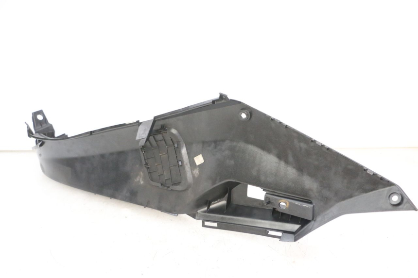 photo de RIGHT FLOOR PANEL PEUGEOT SATELIS 125 (2013 - 2018) - Alternative perspective