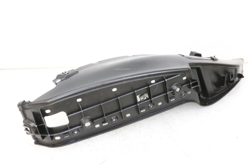 photo de RIGHT FOOTREST PIAGGIO MP3 LT 400 (2007 - 2012) - Component detail