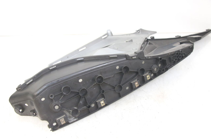 photo de RIGHT FLOOR PANEL KYMCO X-CITING XCITING 400 (2014 - 2018) - Technical close-up