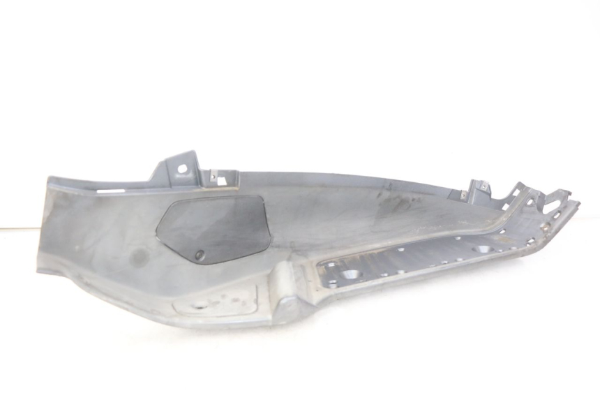 photo de RIGHT FOOTREST PIAGGIO X8 125 (2004 - 2007) - Main view