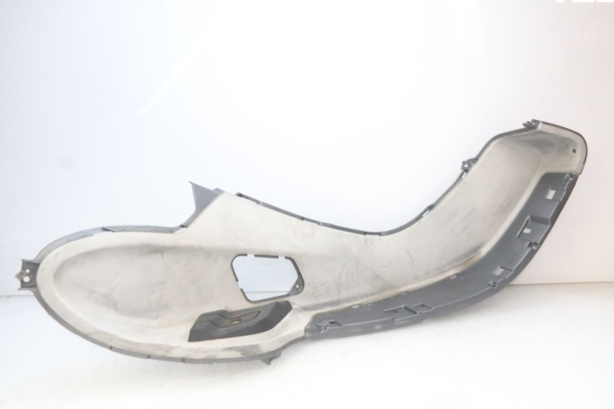 photo de RIGHT FOOTREST PIAGGIO X9 EVOLUTION 250 (2003 - 2007) - Main view