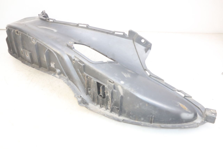 photo de RIGHT FOOTREST PIAGGIO X9 EVOLUTION 125 (2003 - 2007) - Alternative perspective