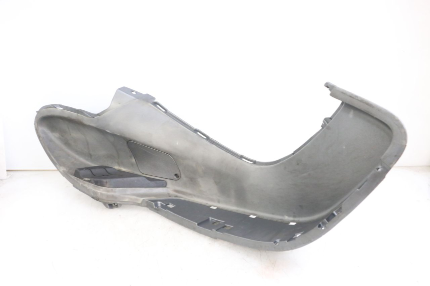 photo de RIGHT FOOTREST PIAGGIO X9 125 (2000 - 2003) - Fixing points details