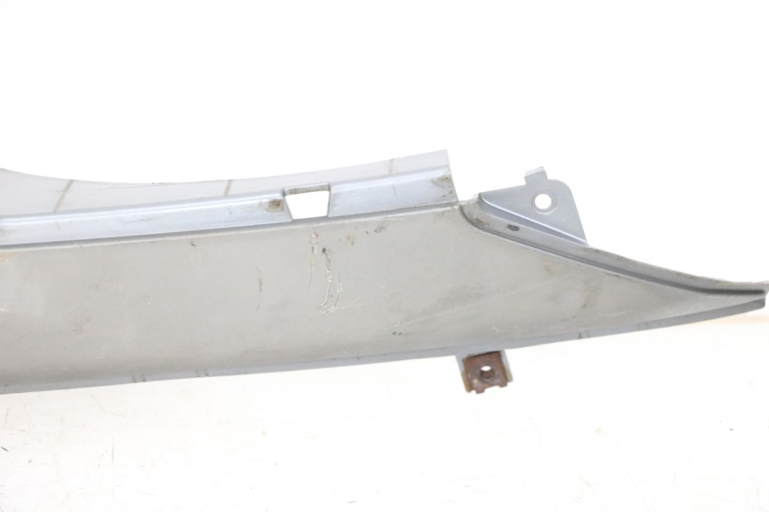 photo de RIGHT FOOTREST YAMAHA NEOS NEO'S 4T 50 (2008 - 2016) - Surface and material condition