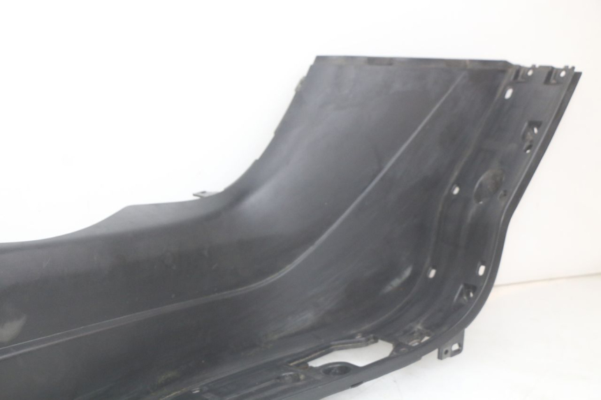 photo de RIGHT FOOTREST YAMAHA YP MAJESTY 400 (2004 - 2008) - Additional view of the item