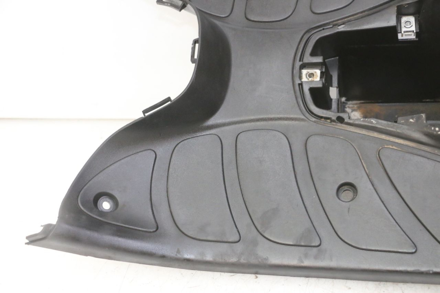 photo de FLOOR PANEL PEUGEOT ELYSTAR 125 (2002 - 2007) - Distinctive features