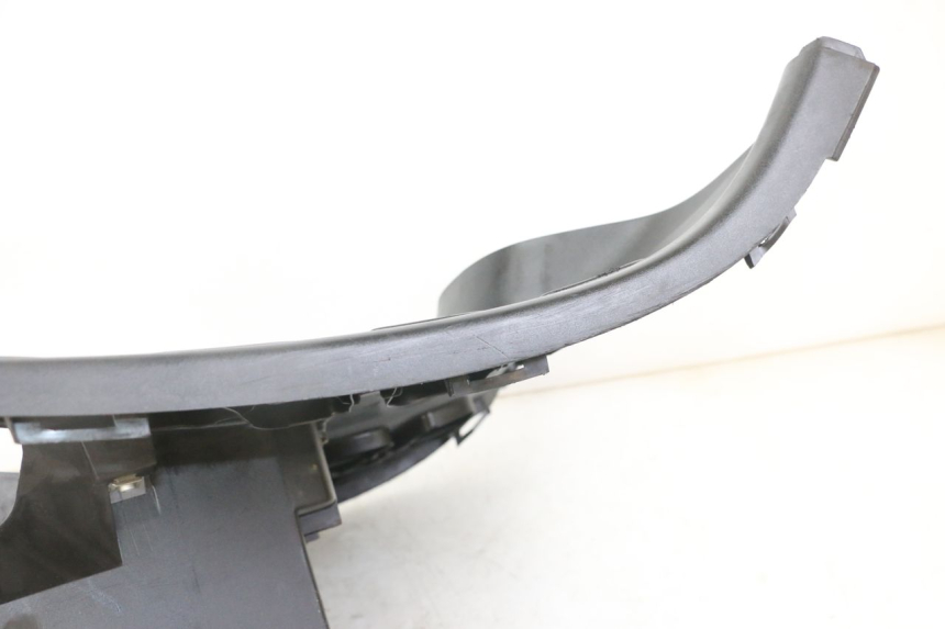 photo de FLOOR PANEL PEUGEOT ELYSTAR 125 (2002 - 2007) - Zoom on usage condition