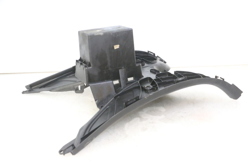 photo de FLOOR PANEL PEUGEOT ELYSTAR 125 (2002 - 2007) - Markings and original references