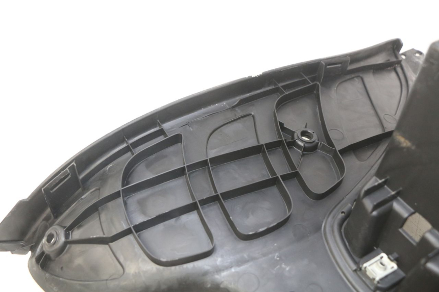 photo de FOOTREST PEUGEOT ELYSTAR 50 (2002 - 2014) - Zoom on usage condition