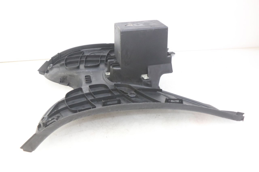 photo de FOOTREST PEUGEOT ELYSTAR 50 (2002 - 2014) - Technical close-up