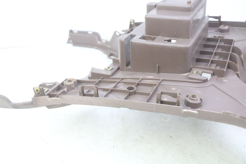 photo de FOOTREST SYM FIDDLE 2 125 (2010 - 2013) - Zoom on usage condition