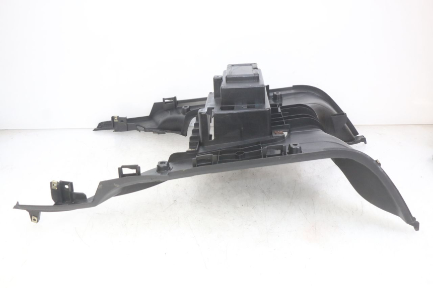 photo de FOOTREST SYM FIDDLE 3 III 125 (2014 - 2020) - Zoom on usage condition