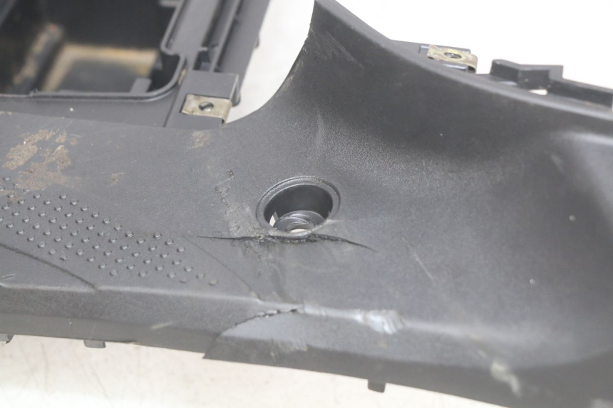 photo de FOOTREST SYM FIDDLE 3 III 125 (2014 - 2020) - Checked used part