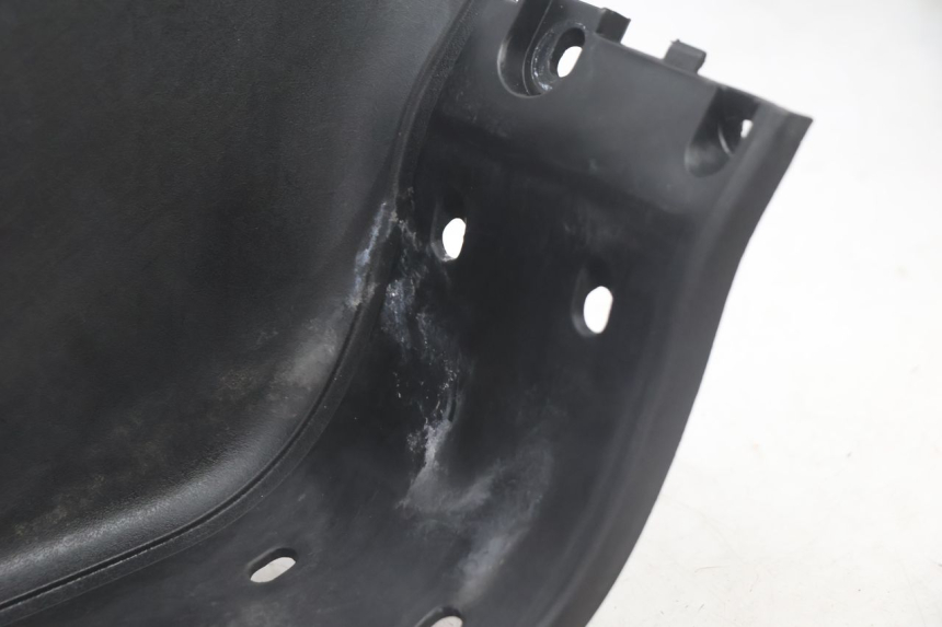 photo de FLOOR PANEL HONDA FJS SILVER WING SILVERWING 400 (2005 - 2008) - Technical close-up