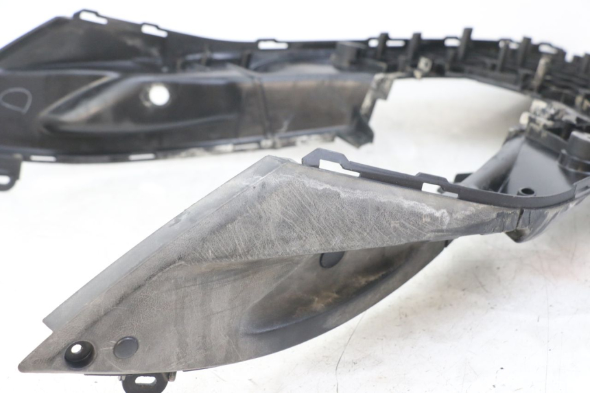 photo de FOOTREST MBK FLAME X 125 (2004 - 2007) - Zoom on usage condition