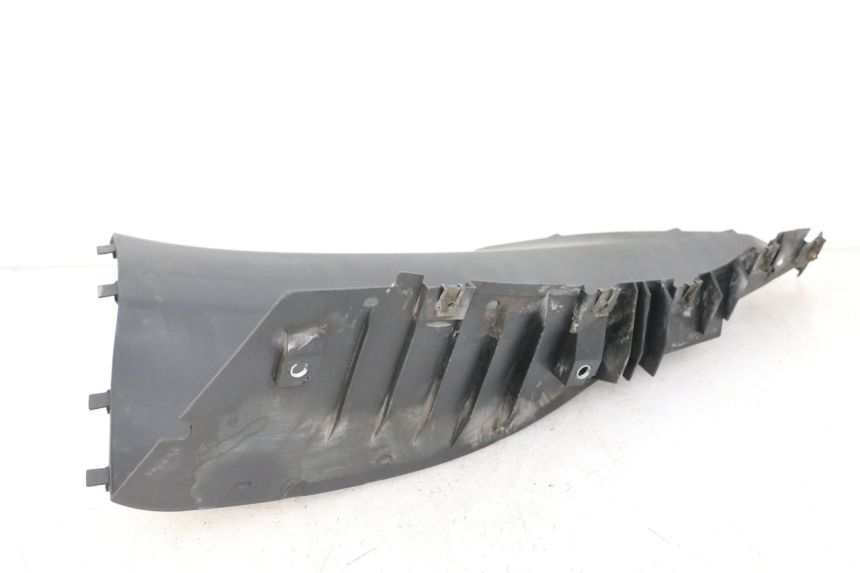 photo de LEFT FOOTREST BMW C1 125 (2000 - 2003) - Technical close-up