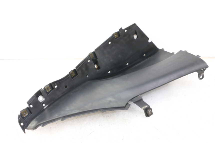 photo de LEFT FOOTREST BMW C1 125 (2000 - 2003) - Fixing points details