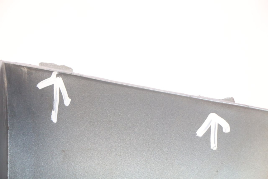 photo de LEFT FOOTREST BMW C1 125 (2000 - 2003) - Markings and original references