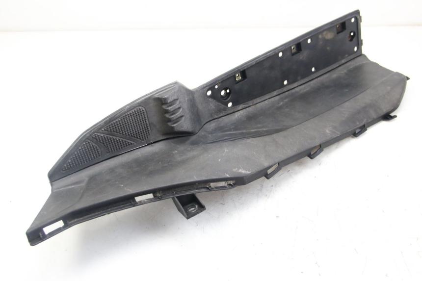 photo de LEFT FOOTREST KYMCO DINK STREET 125 (2009 - 2014) - Additional view of the item