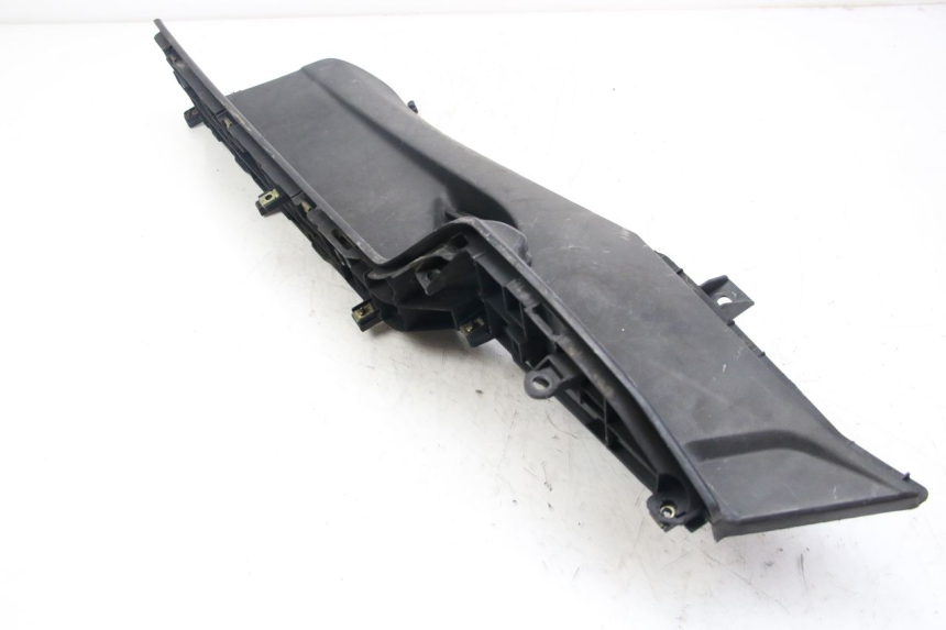 photo de LEFT FOOTREST KYMCO DINK STREET 125 (2009 - 2014) - Surface and material condition