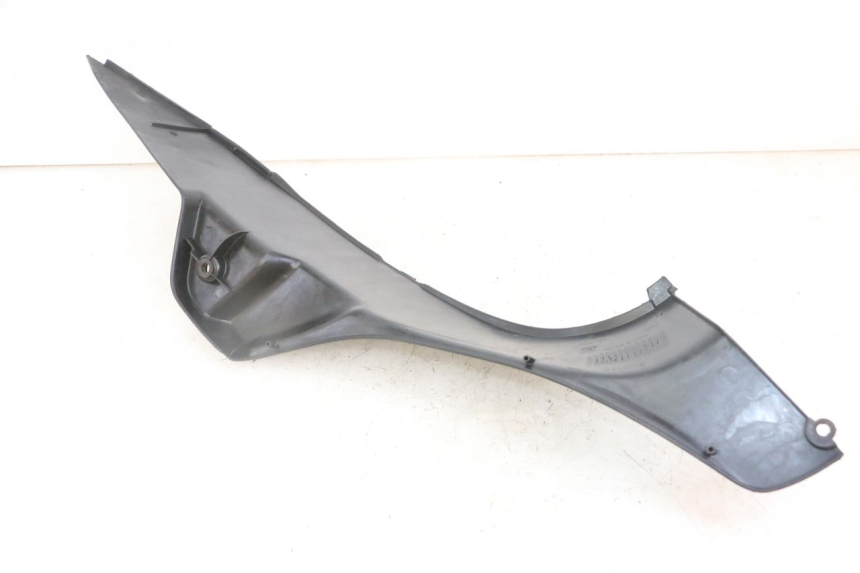 photo de LEFT FLOOR PANEL PEUGEOT ELYSEO 125 (1999 - 2004) - Alternative perspective