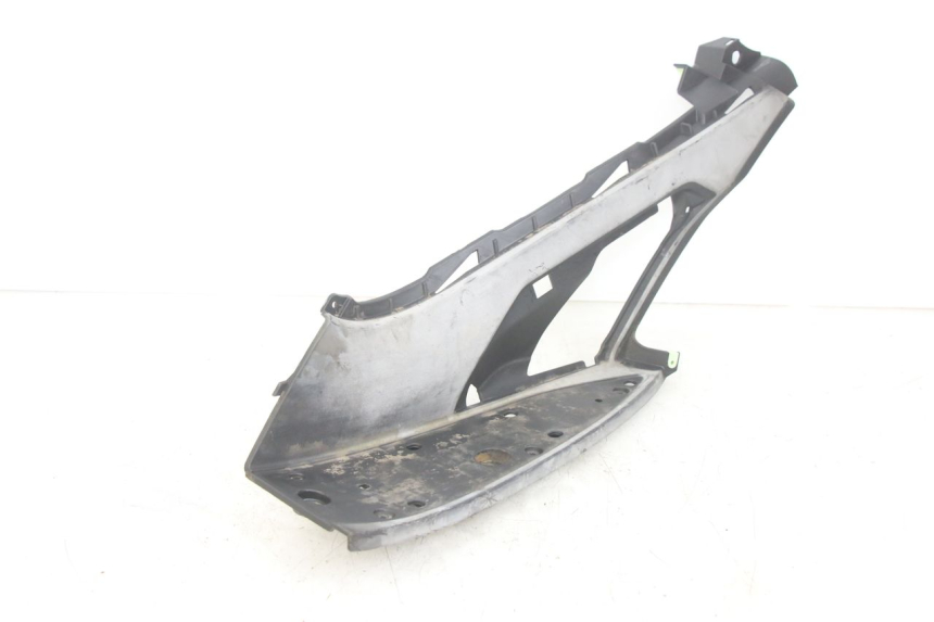 photo de LEFT FLOOR PANEL PEUGEOT GEOPOLIS RS 125 (2007 - 2009) - Technical close-up