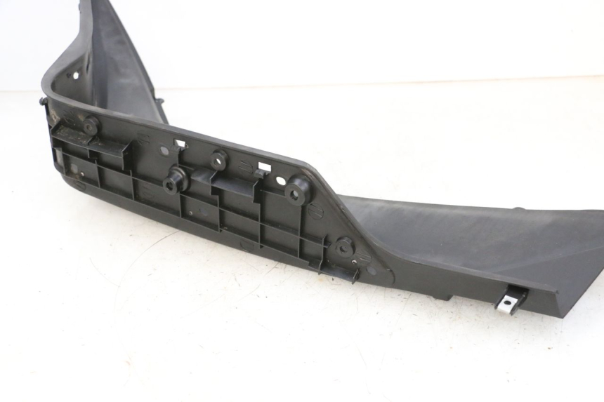 photo de LEFT FLOOR PANEL JM MOTORS GTS 125 (2015 - 2019) - Alternative perspective