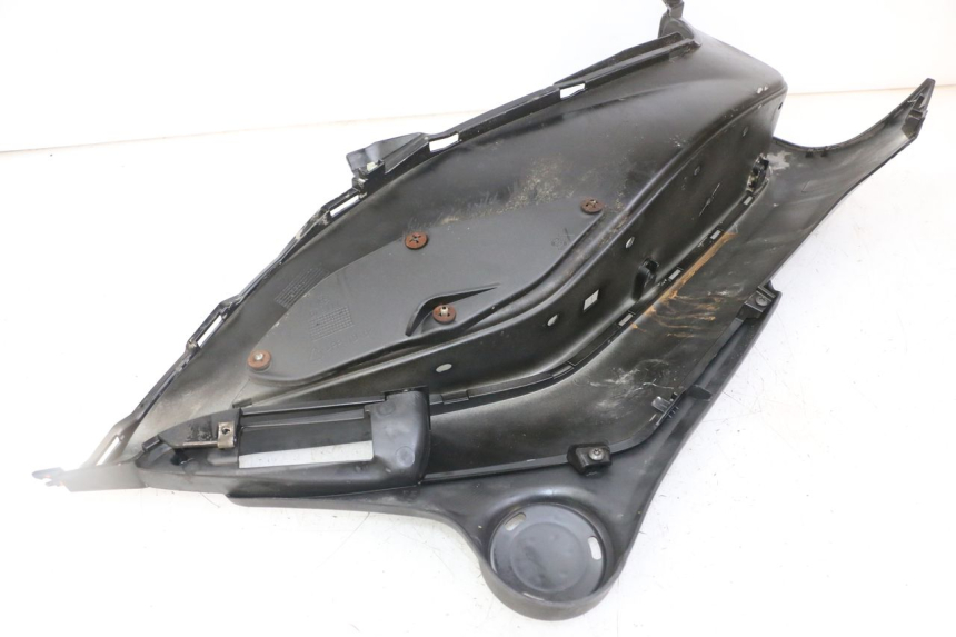photo de LEFT FLOOR PANEL PIAGGIO IE MP3 YOURBAN 300 (2011 - 2016) - Checked used part